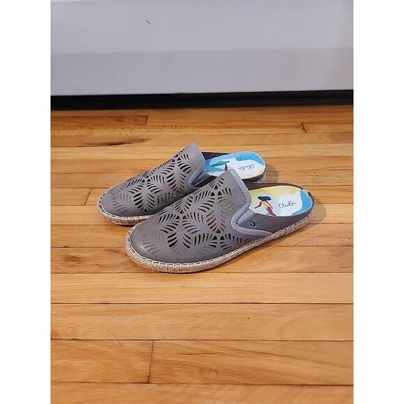 Olukai kipe’a ‘olu women’s 7 W slide sandals GRAY leather slip on Clogs - Picture 1 of 5